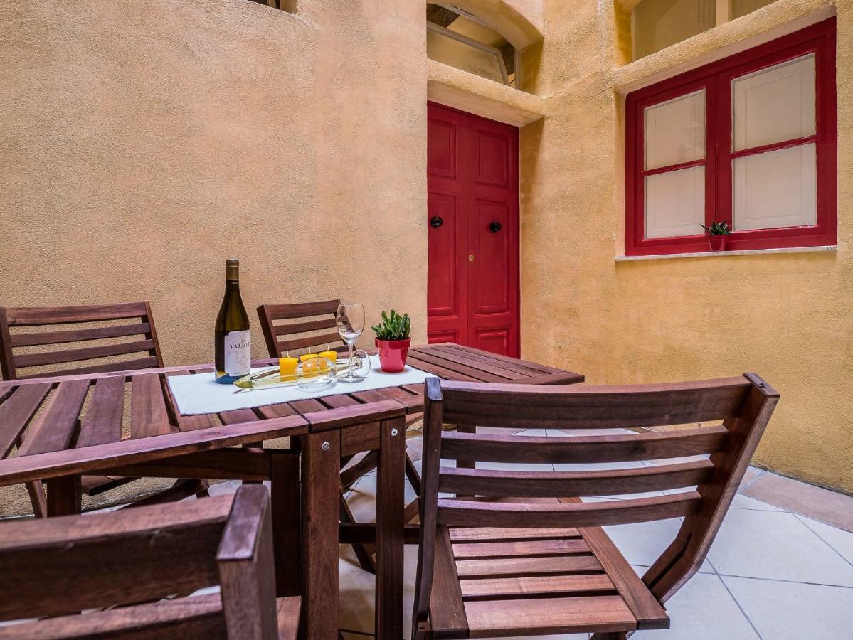Valletta Main Street Apartment エクステリア 写真