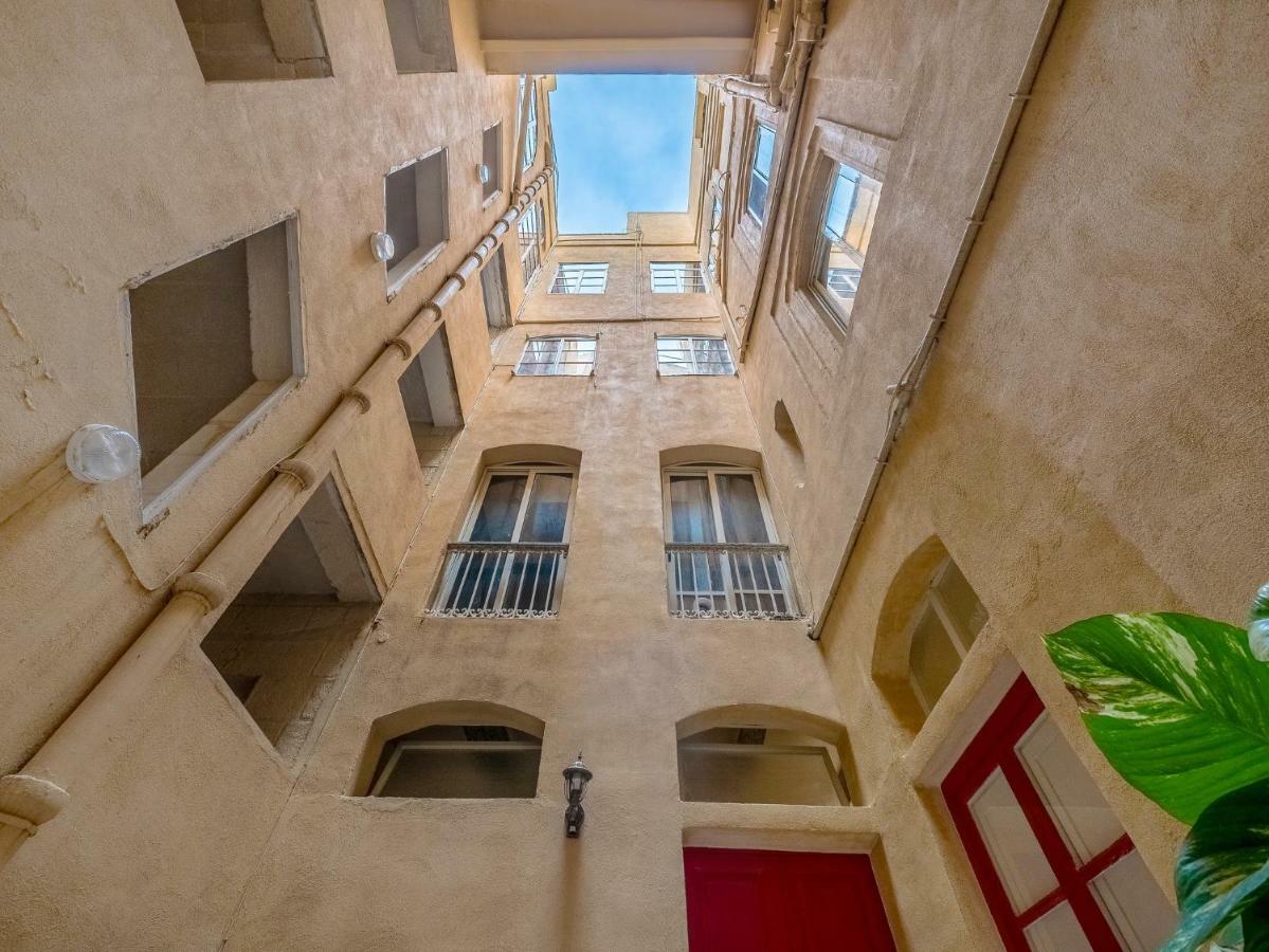 Valletta Main Street Apartment エクステリア 写真