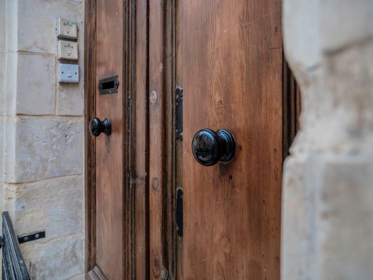 Valletta Main Street Apartment エクステリア 写真