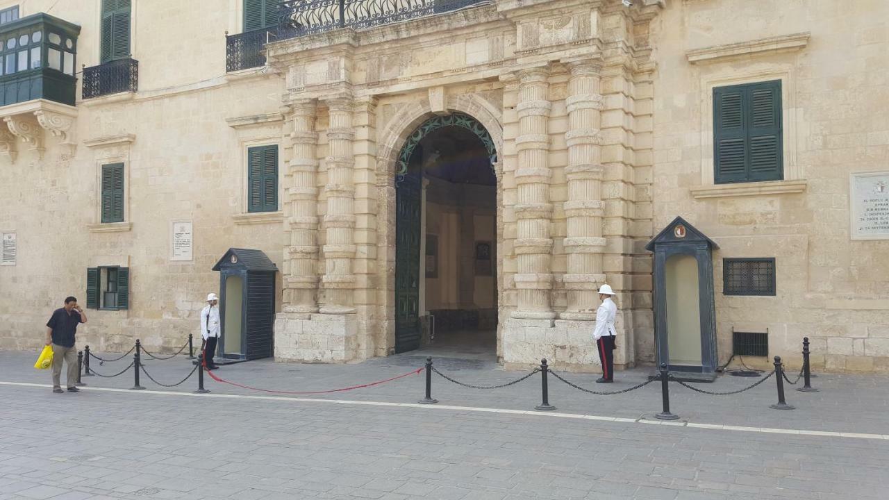 Valletta Main Street Apartment エクステリア 写真
